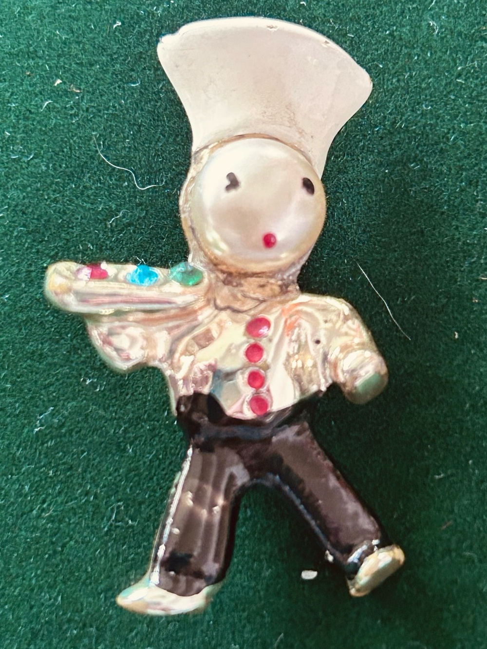 Vintage-Inspired Siren Chef Brooch in Cream, Black & Red
